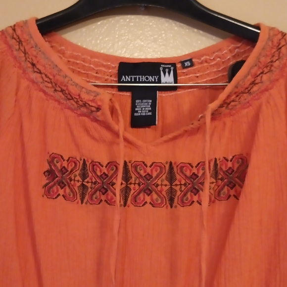 Antthony tops, orange pumpkin short sleeve embroidered trim top women's SZ XS - Picture 3 of 7